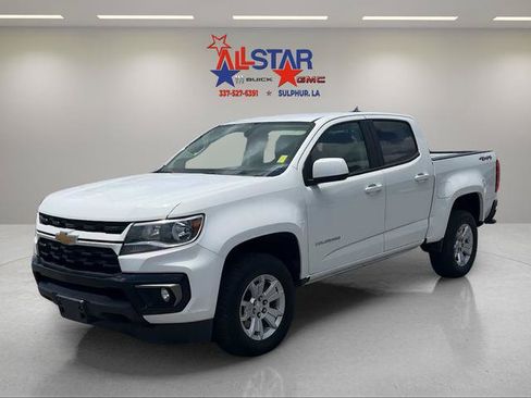 Used 2022 Chevrolet Colorado LT w/ LT Convenience Package AWD/4WD image 3