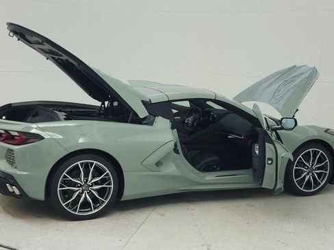 Used 2024 Chevrolet Corvette Stingray Preferred Cpe w/ 2LT image 12