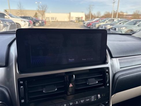 Used 2023 Lexus GX 460 Premium image 26
