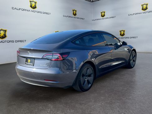 Used 2022 Tesla Model 3 Long Range AWD/4WD image 5