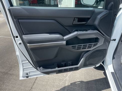 New 2026 Toyota Tacoma SR5 AWD/4WD image 11