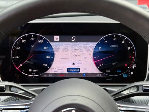 Used 2024 Mercedes-Benz CLE 300 4MATIC Coupe image 25