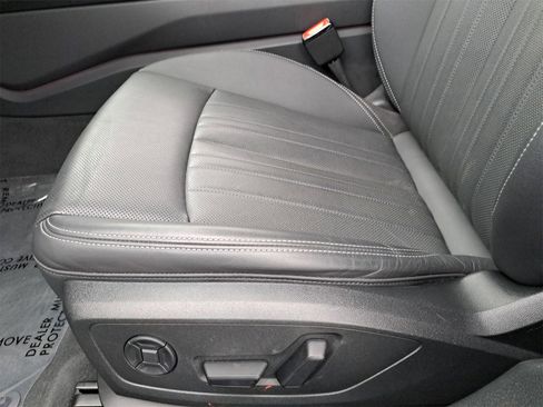 Certified 2025 Audi A6 3.0T Premium w/ Convenience Plus Package image 33