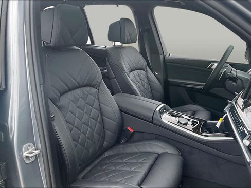 Used 2026 BMW X5 xDrive40i w/ Climate Comfort Package AWD/4WD image 8