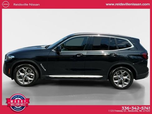 Used 2022 BMW X3 xDrive30i AWD/4WD image 3