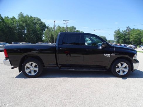 Used 2021 RAM 1500 4x4 Crew Cab Classic SLT w/ Luxury Group image 43