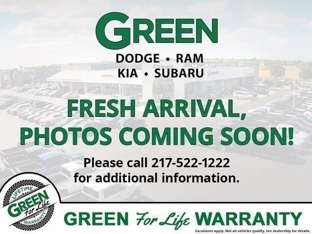 Used 2019 Jeep Cherokee Latitude Plus w/ Comfort/Convenience Group AWD/4WD image 1