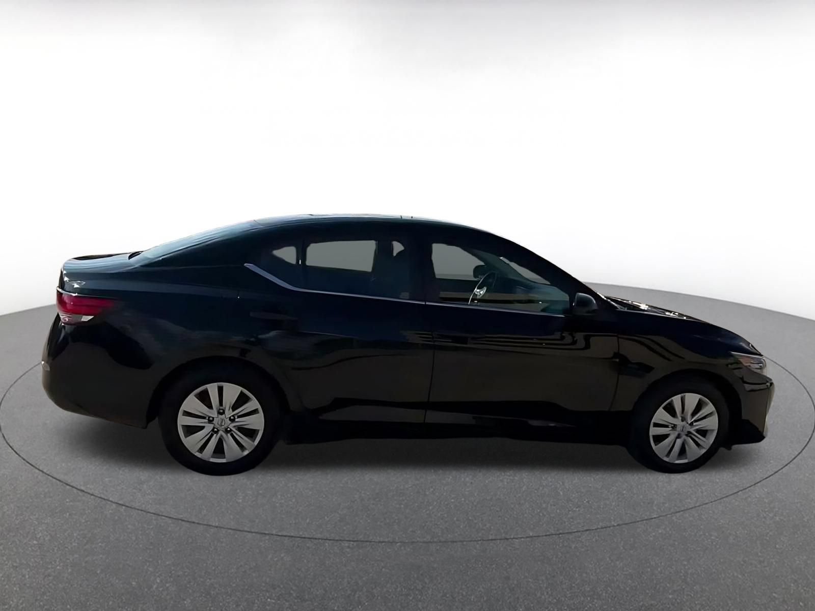Used 2025 Nissan Sentra S FWD image 15