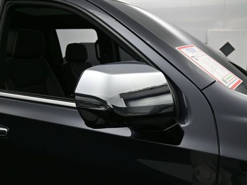 Used 2024 Chevrolet Tahoe Premier w/ Premium Package image 53