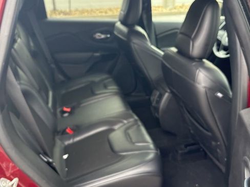 Used 2021 Jeep Cherokee Altitude image 13