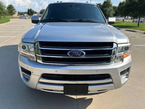 Used 2017 Ford Expedition Limited RWD image 3