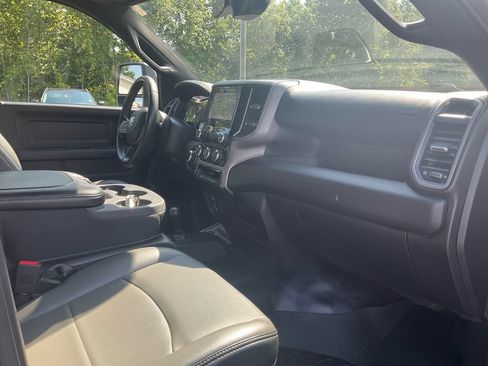 Used 2023 RAM 2500 Tradesman w/ Chrome Appearance Group AWD/4WD image 11