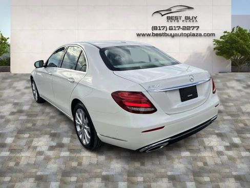 Used 2017 Mercedes-Benz E 300 image 4