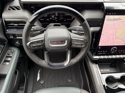 New 2026 GMC Yukon AT4 AWD/4WD image 11