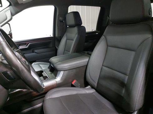 Used 2024 GMC Sierra 2500 SLT w/ SLT Convenience Package image 16