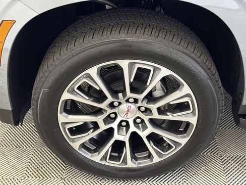 New 2026 GMC Yukon XL Denali image 11