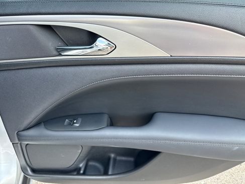 Used 2018 Lincoln MKZ Premiere image 24