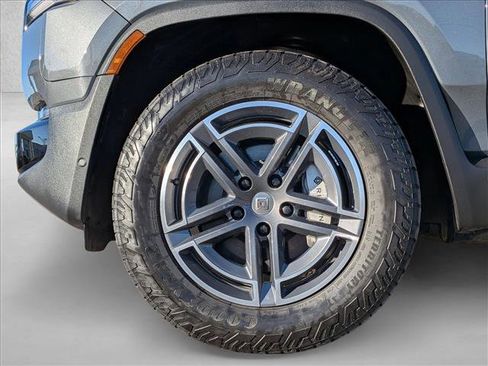 Used 2025 Rivian R1S Adventure image 24