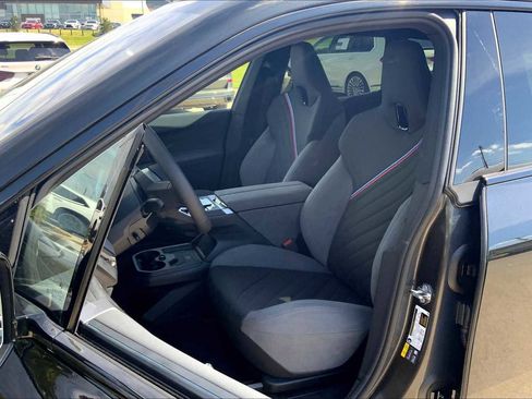 New 2026 BMW iX M70 image 9