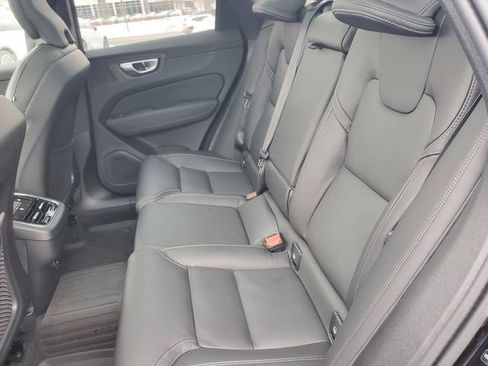 New 2026 Volvo XC60 B5 Ultra w/ Protection Package Premier AWD/4WD image 32