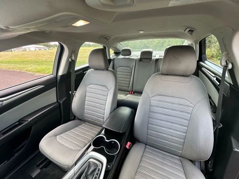 Used 2016 Ford Fusion S image 17