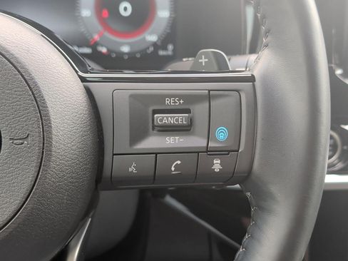 Used 2024 Nissan Pathfinder Platinum w/ Cargo Package FWD image 15