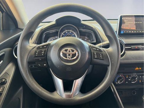 Used 2017 Toyota Yaris iA FWD image 12