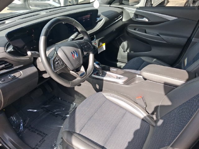 Used 2025 Buick Envista Preferred w/ Convenience I Package FWD image 11