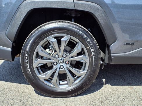 Certified 2023 Toyota RAV4 XLE Premium AWD/4WD image 7