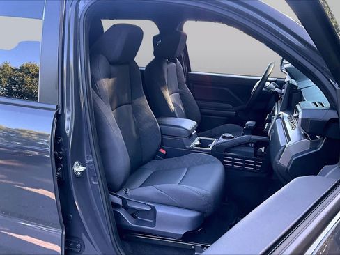 Certified 2026 Toyota Tacoma SR5 AWD/4WD image 8