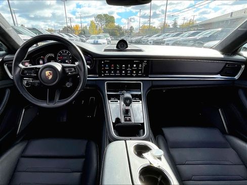 Used 2022 Porsche Panamera Turbo S image 16