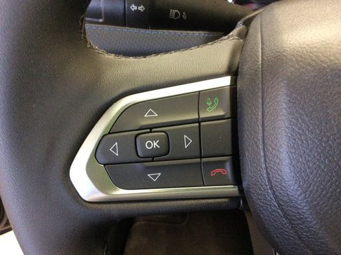 New 2026 Jeep Compass Latitude AWD/4WD image 18