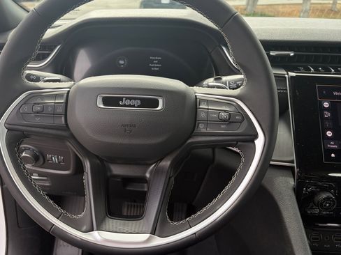New 2026 Jeep Grand Cherokee Laredo AWD/4WD image 14