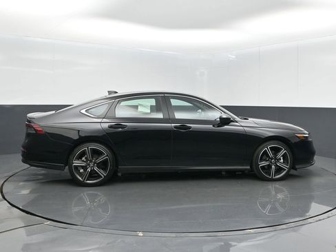 Used 2023 Honda Accord Sport image 25