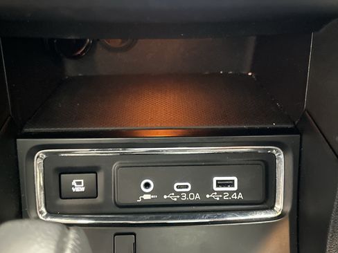 Used 2023 Subaru Ascent Limited w/ Technology Package AWD/4WD image 43