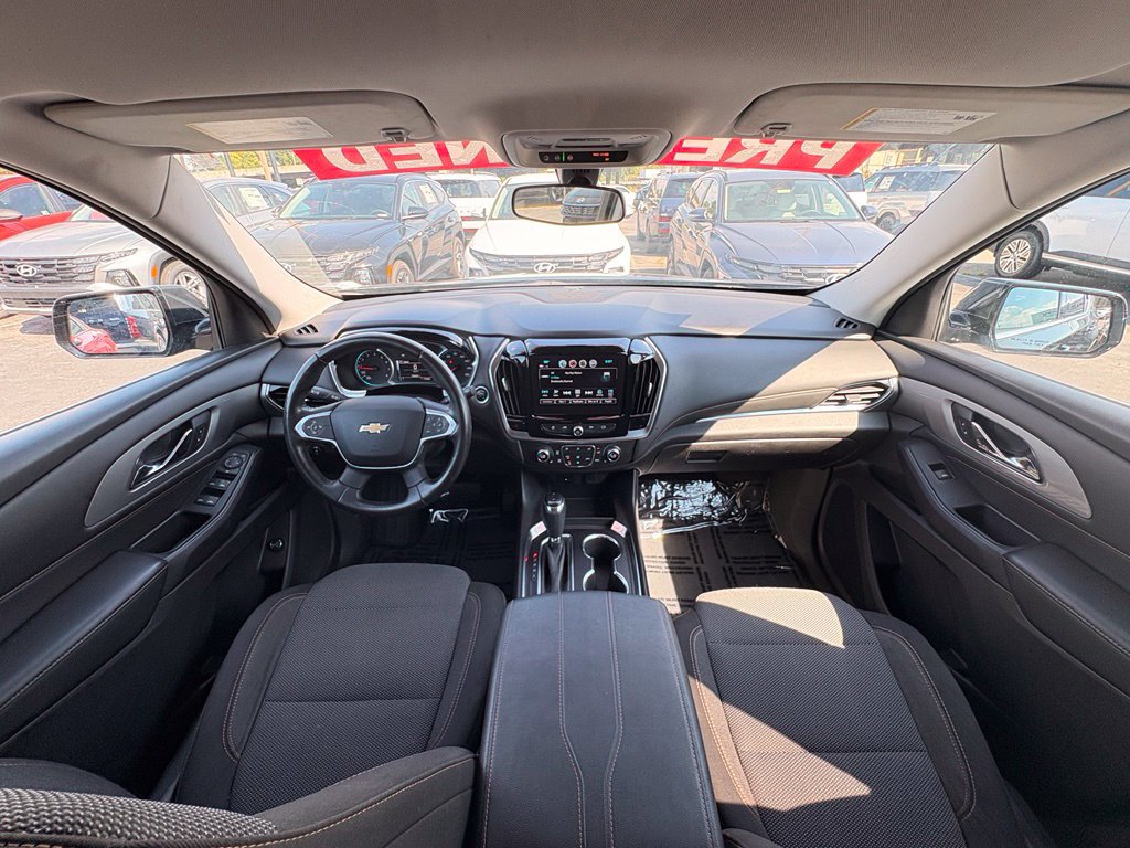 Used 2018 Chevrolet Traverse LT FWD image 30