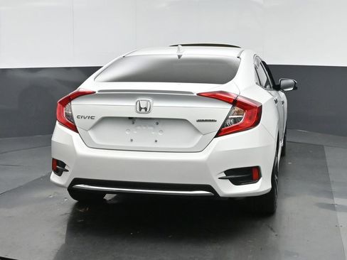 Used 2020 Honda Civic Touring image 6