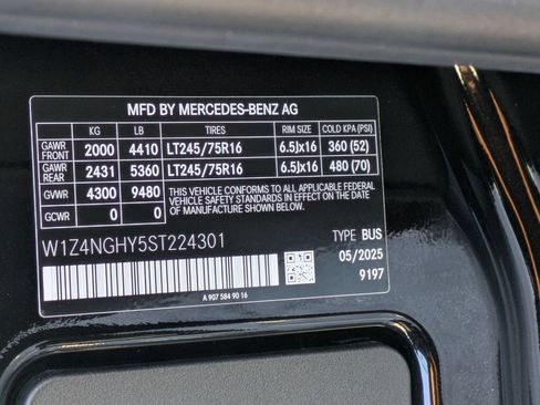 New 2025 Mercedes-Benz Sprinter 2500 image 15