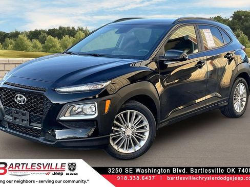 Used 2019 Hyundai Kona SEL image 1