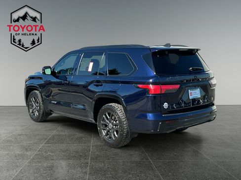 Certified 2024 Toyota Sequoia Platinum AWD/4WD image 3
