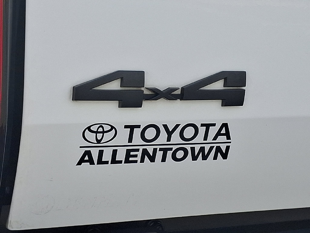 Used 2024 Toyota Tundra SR5 w/ SR5 Convenience Package AWD/4WD image 31