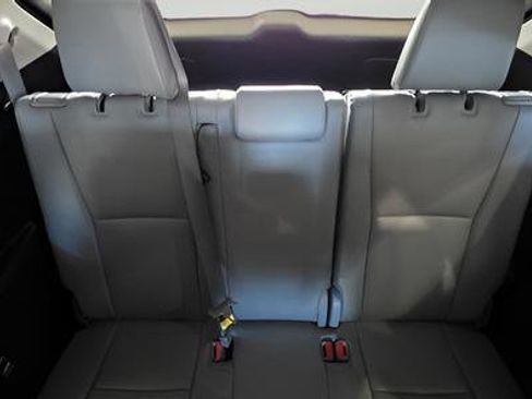 Used 2022 Toyota Highlander Limited image 32