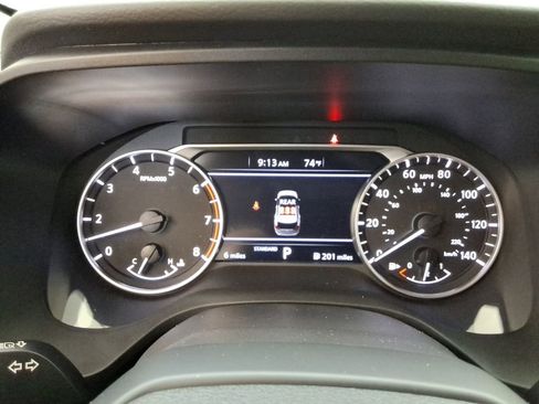 Used 2025 Nissan Rogue S image 19