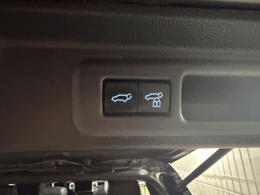 Used 2024 Toyota Sequoia Platinum AWD/4WD image 51