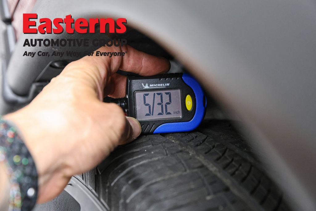 Used 2023 Nissan Rogue SV w/ SV Premium Package AWD/4WD image 30