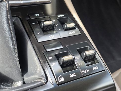 Certified 2020 Lexus GX 460 Luxury w/ Accessory Package image 29