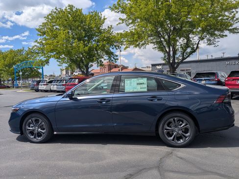 New 2026 Honda Accord EX-L image 9