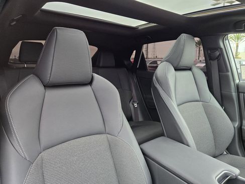 Used 2024 Toyota bZ4X FWD image 30