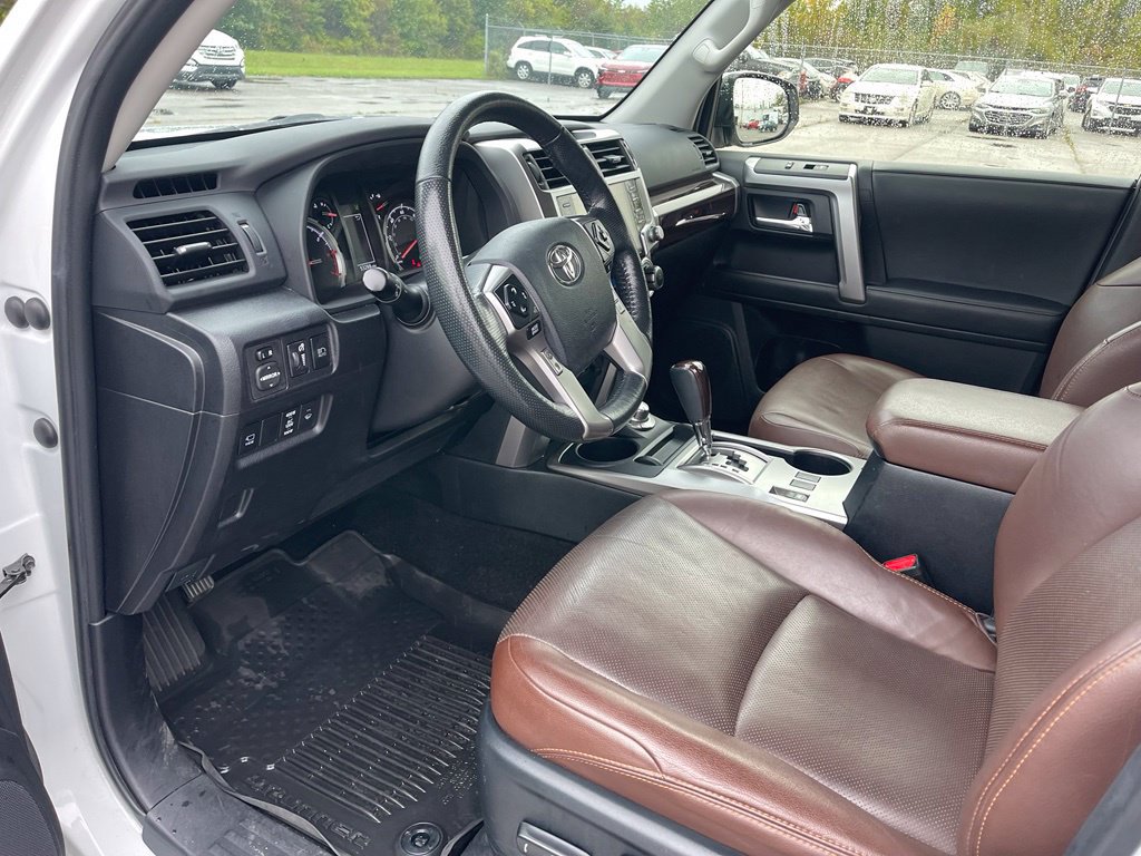 Used 2024 Toyota 4Runner Limited AWD/4WD image 13