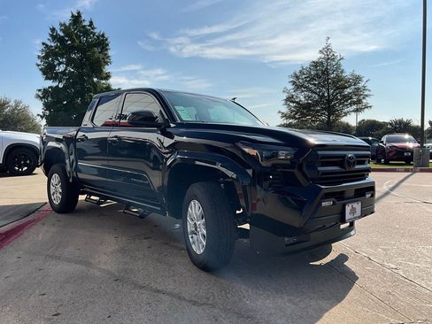 New 2025 Toyota Tacoma SR5 image 4